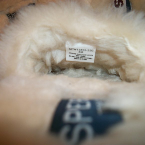 RARE WOMEN SPERRY SLIP ON  FUR INSIDE SLIPPERS SZ M - Picture 2 of 4